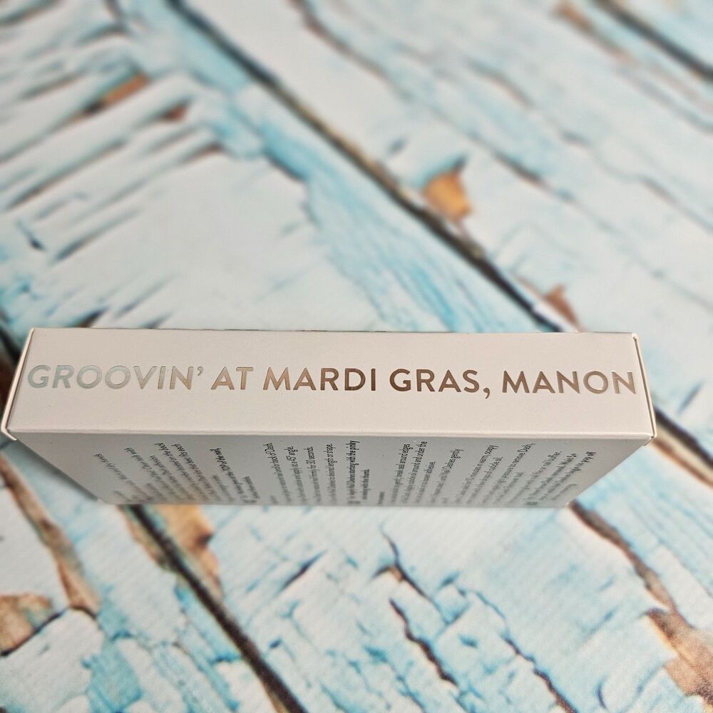 Red Aspen Nail Dashes Groovin’ at Mardi Gras Manon Short Square Glitter Pres NEW - Picture 4 of 4